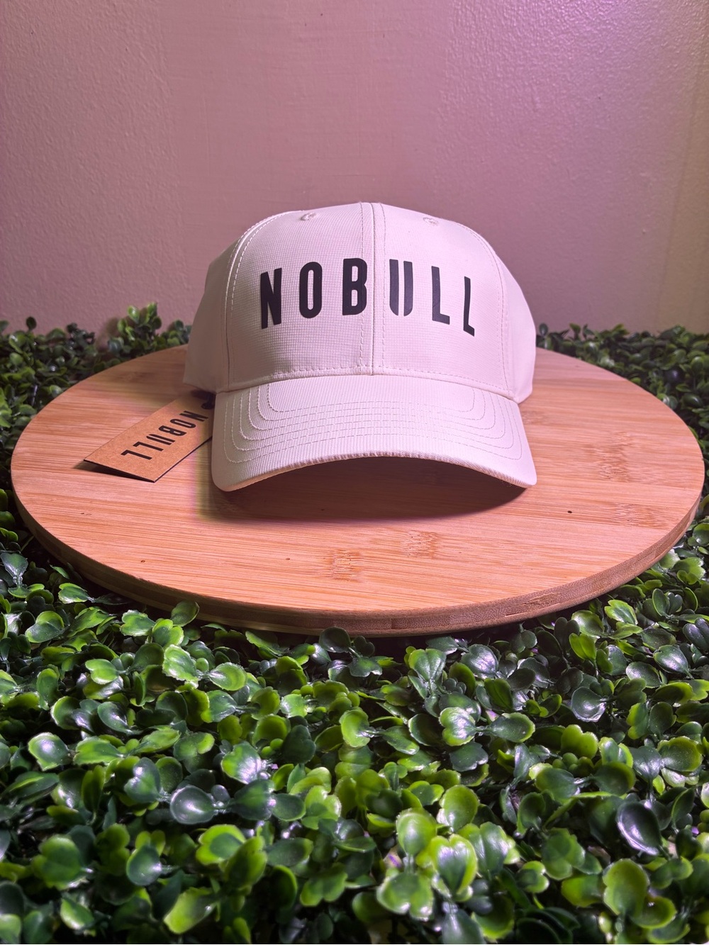 🔥 NOBULL MENS CREAM WHITE PERFORMANCE HAT